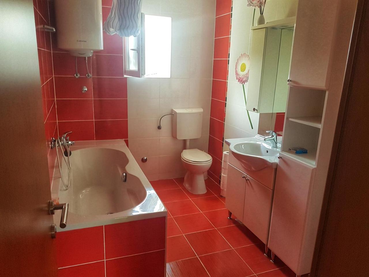 Apartments Mima Каштела Экстерьер фото